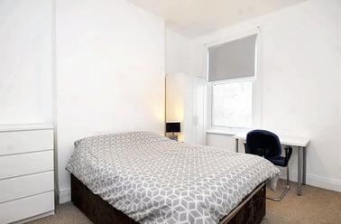 Ashford Road, Mannamead, Plymouth - Image 2